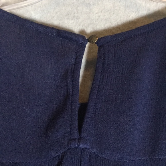 KNOX ROSE Embroidered Oversized Relaxed Fit Keyhole Botton Back Boxy Flyaway Top - Picture 3 of 16